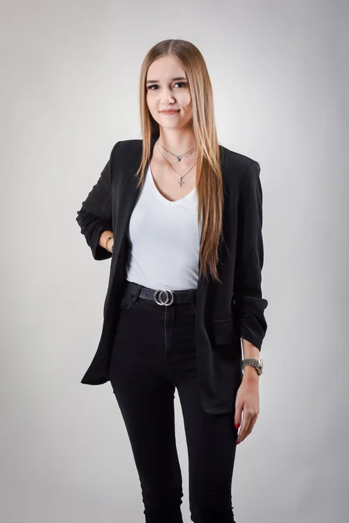 Jana Kling - Kundenbetreuung